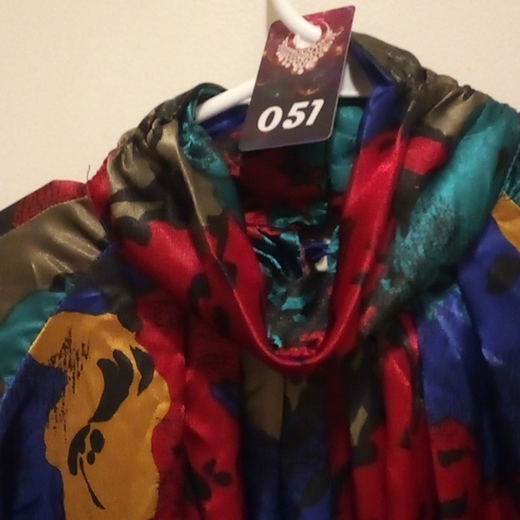 Worthington Splashes Of Multi-Colors Abstract Blouse - Size 12 - Picture 3 of 12